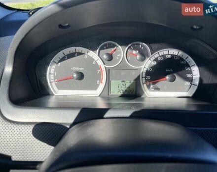 Серый Шевроле Авео, объемом двигателя 1.5 л и пробегом 208 тыс. км за 4400 $, фото 9 на Automoto.ua