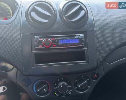 Сірий Шевроле Авео, об'ємом двигуна 1.5 л та пробігом 200 тис. км за 2900 $, фото 16 на Automoto.ua