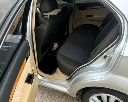 Серый Шевроле Авео, объемом двигателя 1.6 л и пробегом 53 тыс. км за 5300 $, фото 9 на Automoto.ua