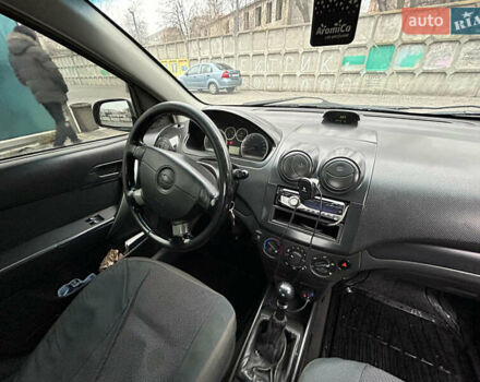 Серый Шевроле Авео, объемом двигателя 1.5 л и пробегом 415 тыс. км за 2799 $, фото 11 на Automoto.ua