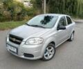Шевроле Авео 2009 в Кривом Роге на Automoto.ua Серый Шевроле Авео, объемом двигателя 1.2 л и пробегом 133 тыс. км за 4300 $, фото 1 на Automoto.ua