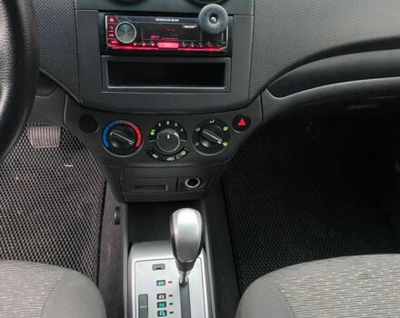 Серый Шевроле Авео, объемом двигателя 1.5 л и пробегом 160 тыс. км за 4950 $, фото 12 на Automoto.ua