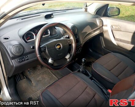 Серый Шевроле Авео, объемом двигателя 1.5 л и пробегом 110 тыс. км за 4000 $, фото 3 на Automoto.ua