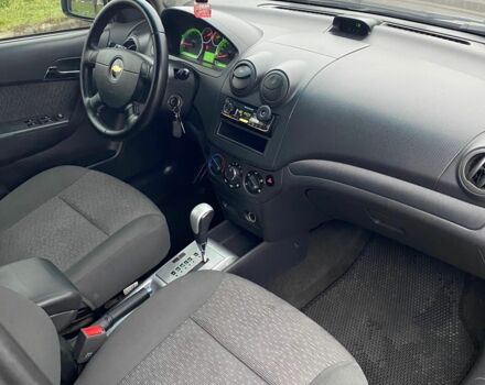 Серый Шевроле Авео, объемом двигателя 1.5 л и пробегом 160 тыс. км за 4950 $, фото 4 на Automoto.ua
