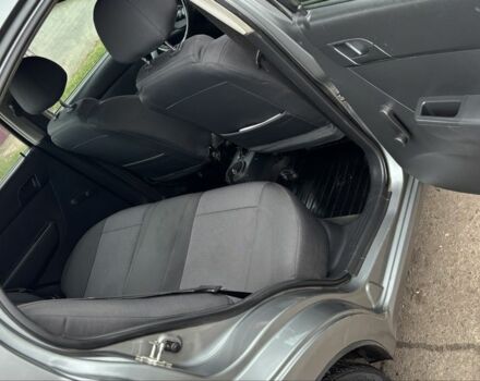 Серый Шевроле Авео, объемом двигателя 1.5 л и пробегом 167 тыс. км за 4500 $, фото 12 на Automoto.ua