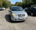Серый Шевроле Авео, объемом двигателя 1.5 л и пробегом 230 тыс. км за 4100 $, фото 1 на Automoto.ua