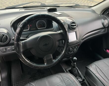 Серый Шевроле Авео, объемом двигателя 1.5 л и пробегом 188 тыс. км за 4200 $, фото 12 на Automoto.ua
