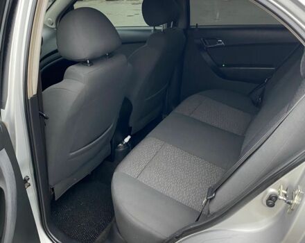 Серый Шевроле Авео, объемом двигателя 1.5 л и пробегом 160 тыс. км за 4950 $, фото 6 на Automoto.ua