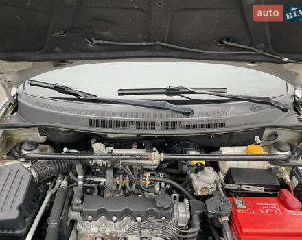 Сірий Шевроле Авео, об'ємом двигуна 1.5 л та пробігом 175 тис. км за 4950 $, фото 16 на Automoto.ua