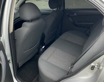 Сірий Шевроле Авео, об'ємом двигуна 1.5 л та пробігом 175 тис. км за 4950 $, фото 6 на Automoto.ua