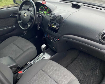 Сірий Шевроле Авео, об'ємом двигуна 1.5 л та пробігом 175 тис. км за 4950 $, фото 4 на Automoto.ua