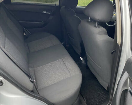 Сірий Шевроле Авео, об'ємом двигуна 1.5 л та пробігом 175 тис. км за 4950 $, фото 5 на Automoto.ua