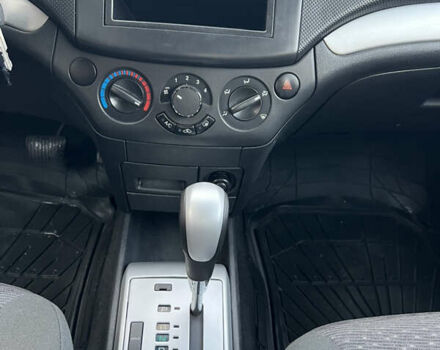 Серый Шевроле Авео, объемом двигателя 0 л и пробегом 140 тыс. км за 5450 $, фото 16 на Automoto.ua