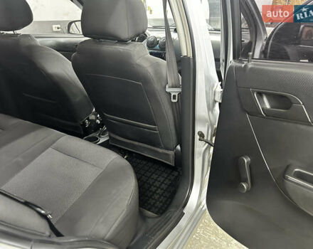 Серый Шевроле Авео, объемом двигателя 1.5 л и пробегом 195 тыс. км за 5200 $, фото 21 на Automoto.ua