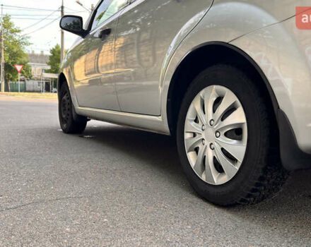 Шевроле Авео 2011 в Николаеве на Automoto.ua Серый Шевроле Авео, объемом двигателя 1.5 л и пробегом 24 тыс. км за 6900 $, фото 12 на Automoto.ua