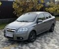 Серый Шевроле Авео, объемом двигателя 1.6 л и пробегом 200 тыс. км за 3998 $, фото 1 на Automoto.ua
