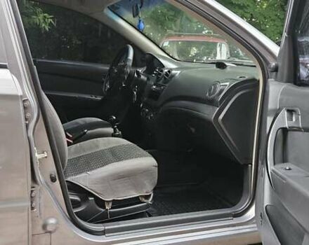 Сірий Шевроле Авео, об'ємом двигуна 1.5 л та пробігом 228 тис. км за 4400 $, фото 18 на Automoto.ua