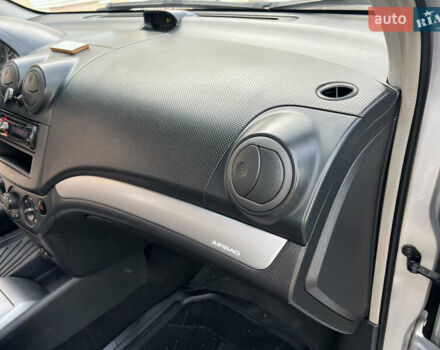 Серый Шевроле Авео, объемом двигателя 0 л и пробегом 140 тыс. км за 5450 $, фото 27 на Automoto.ua
