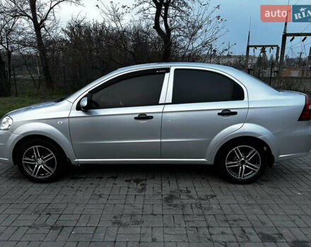 Серый Шевроле Авео, объемом двигателя 1.5 л и пробегом 195 тыс. км за 5200 $, фото 7 на Automoto.ua