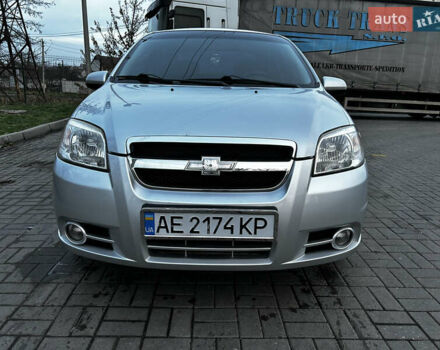 Серый Шевроле Авео, объемом двигателя 1.5 л и пробегом 195 тыс. км за 5200 $, фото 1 на Automoto.ua