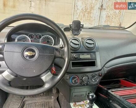 Серый Шевроле Авео, объемом двигателя 1.5 л и пробегом 430 тыс. км за 4700 $, фото 1 на Automoto.ua