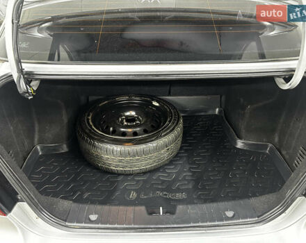 Серый Шевроле Авео, объемом двигателя 1.5 л и пробегом 195 тыс. км за 5200 $, фото 14 на Automoto.ua