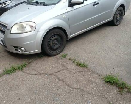Серый Шевроле Авео, объемом двигателя 1.5 л и пробегом 430 тыс. км за 4700 $, фото 3 на Automoto.ua