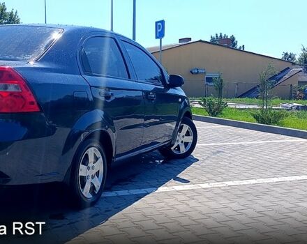 Серый Шевроле Авео, объемом двигателя 1.5 л и пробегом 218 тыс. км за 3700 $, фото 1 на Automoto.ua