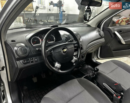 Серый Шевроле Авео, объемом двигателя 1.5 л и пробегом 195 тыс. км за 5200 $, фото 17 на Automoto.ua