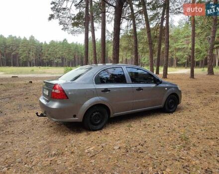 Серый Шевроле Авео, объемом двигателя 1.21 л и пробегом 161 тыс. км за 4800 $, фото 2 на Automoto.ua