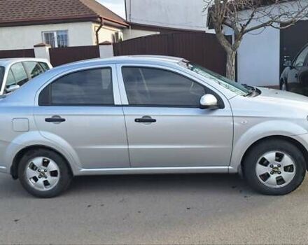 Серый Шевроле Авео, объемом двигателя 1.5 л и пробегом 161 тыс. км за 4950 $, фото 1 на Automoto.ua