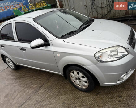 Серый Шевроле Авео, объемом двигателя 1.5 л и пробегом 190 тыс. км за 4600 $, фото 1 на Automoto.ua