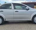 Сірий Шевроле Авео, об'ємом двигуна 1.5 л та пробігом 278 тис. км за 4400 $, фото 3 на Automoto.ua