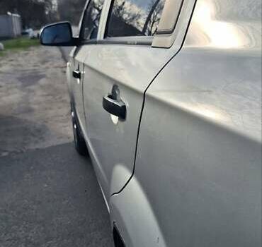 Серый Шевроле Авео, объемом двигателя 1.5 л и пробегом 161 тыс. км за 4950 $, фото 3 на Automoto.ua