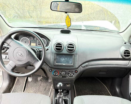 Серый Шевроле Авео, объемом двигателя 1.5 л и пробегом 168 тыс. км за 2200 $, фото 3 на Automoto.ua