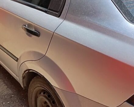 Серый Шевроле Авео, объемом двигателя 1.5 л и пробегом 300 тыс. км за 3000 $, фото 3 на Automoto.ua