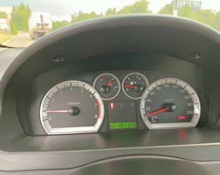 Серый Шевроле Авео, объемом двигателя 1.5 л и пробегом 151 тыс. км за 3500 $, фото 5 на Automoto.ua