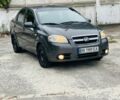 Серый Шевроле Авео, объемом двигателя 1.5 л и пробегом 299 тыс. км за 3200 $, фото 4 на Automoto.ua