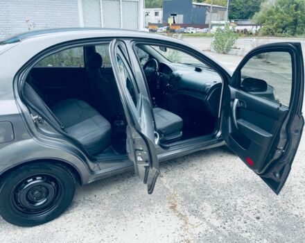 Серый Шевроле Авео, объемом двигателя 1.5 л и пробегом 299 тыс. км за 3200 $, фото 12 на Automoto.ua