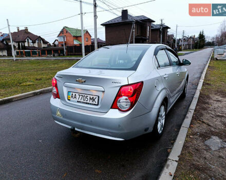 Серый Шевроле Авео, объемом двигателя 1.6 л и пробегом 143 тыс. км за 7000 $, фото 1 на Automoto.ua