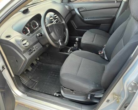 Сірий Шевроле Авео, об'ємом двигуна 1.5 л та пробігом 113 тис. км за 4500 $, фото 5 на Automoto.ua