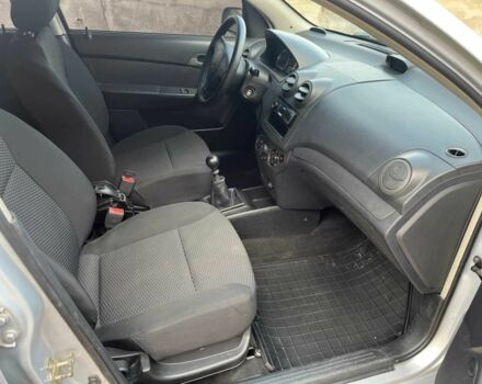 Сірий Шевроле Авео, об'ємом двигуна 1.5 л та пробігом 113 тис. км за 4500 $, фото 7 на Automoto.ua