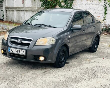 Серый Шевроле Авео, объемом двигателя 1.5 л и пробегом 299 тыс. км за 3200 $, фото 2 на Automoto.ua