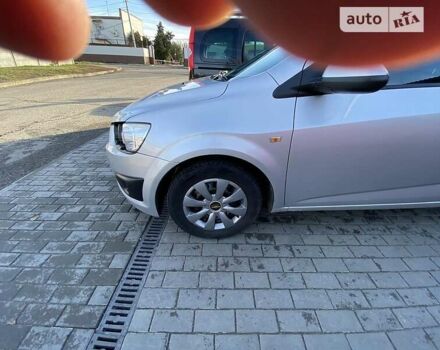 Серый Шевроле Авео, объемом двигателя 1.6 л и пробегом 327 тыс. км за 5900 $, фото 1 на Automoto.ua