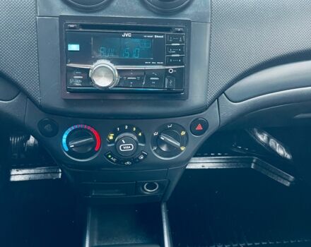 Серый Шевроле Авео, объемом двигателя 1.5 л и пробегом 299 тыс. км за 3200 $, фото 10 на Automoto.ua