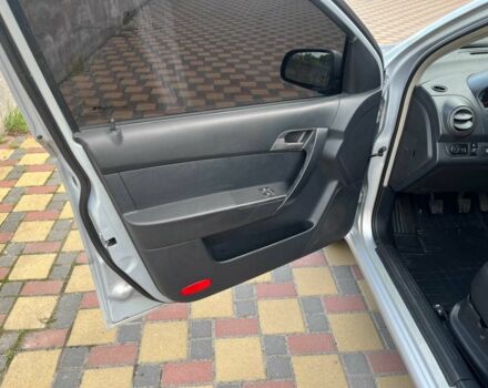 Сірий Шевроле Авео, об'ємом двигуна 1.5 л та пробігом 113 тис. км за 4500 $, фото 6 на Automoto.ua