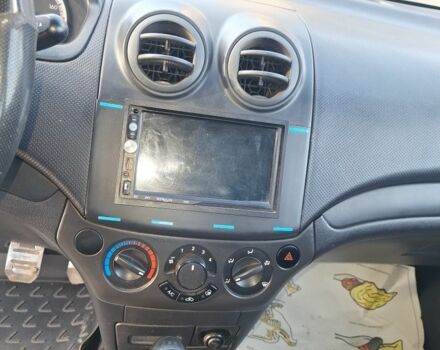 Серый Шевроле Авео, объемом двигателя 1.5 л и пробегом 113 тыс. км за 4000 $, фото 5 на Automoto.ua