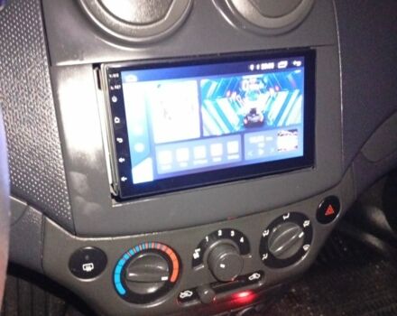 Сірий Шевроле Авео, об'ємом двигуна 1 л та пробігом 160 тис. км за 4200 $, фото 5 на Automoto.ua