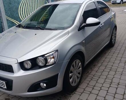Серый Шевроле Авео, объемом двигателя 1.6 л и пробегом 179 тыс. км за 6000 $, фото 2 на Automoto.ua