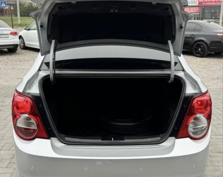 Сірий Шевроле Авео, об'ємом двигуна 1.4 л та пробігом 163 тис. км за 7500 $, фото 5 на Automoto.ua